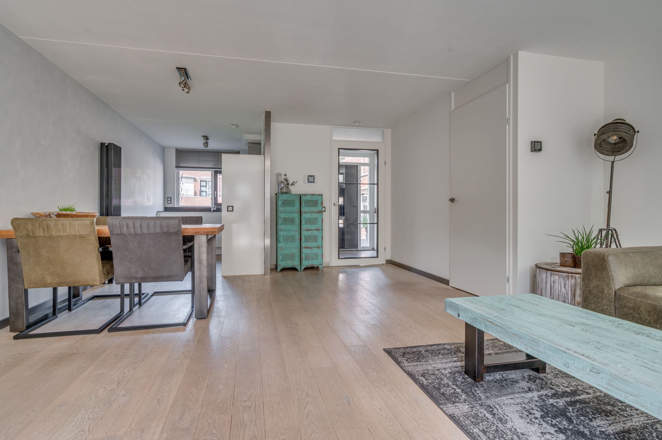 Foto 9 van Biest 106-C