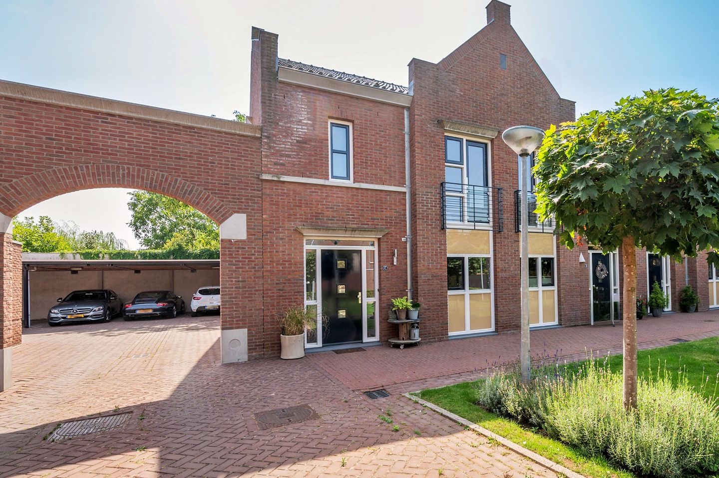 Foto 50 van Biest 106-C