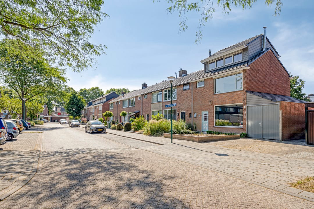 Photo 32 of Jan Vermeerstraat 21