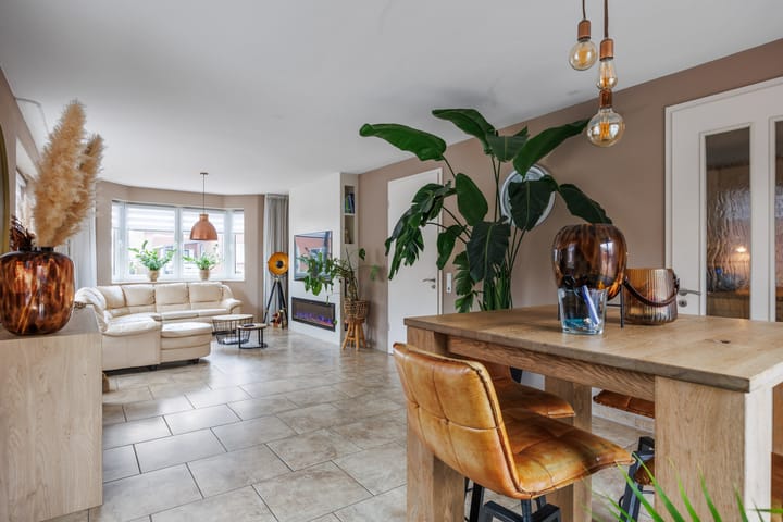 Foto 13 van Saturnusstraat 28