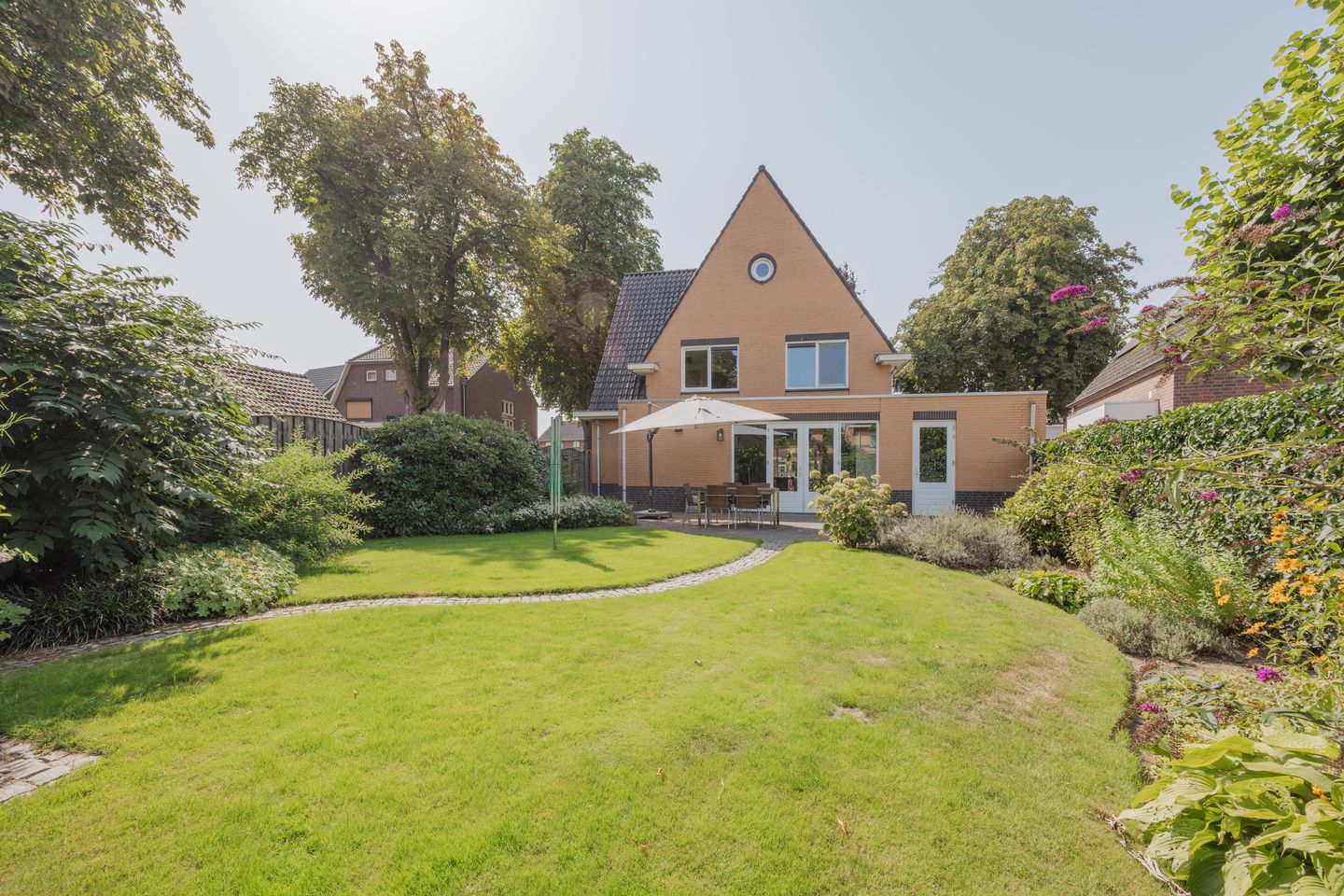 Photo 40 of Heijnenstraat 5