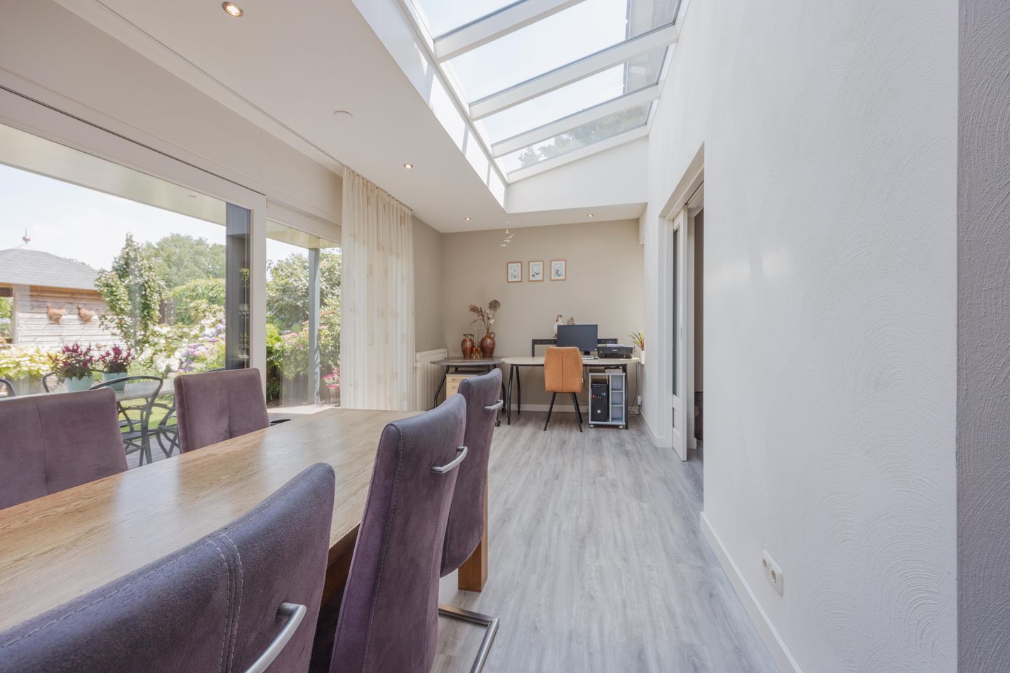 Photo 25 of Dissel 4