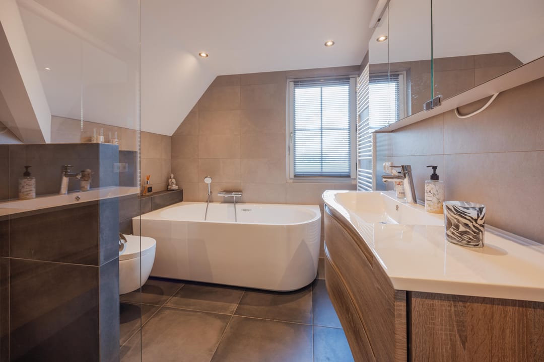 Photo 37 of Dissel 4