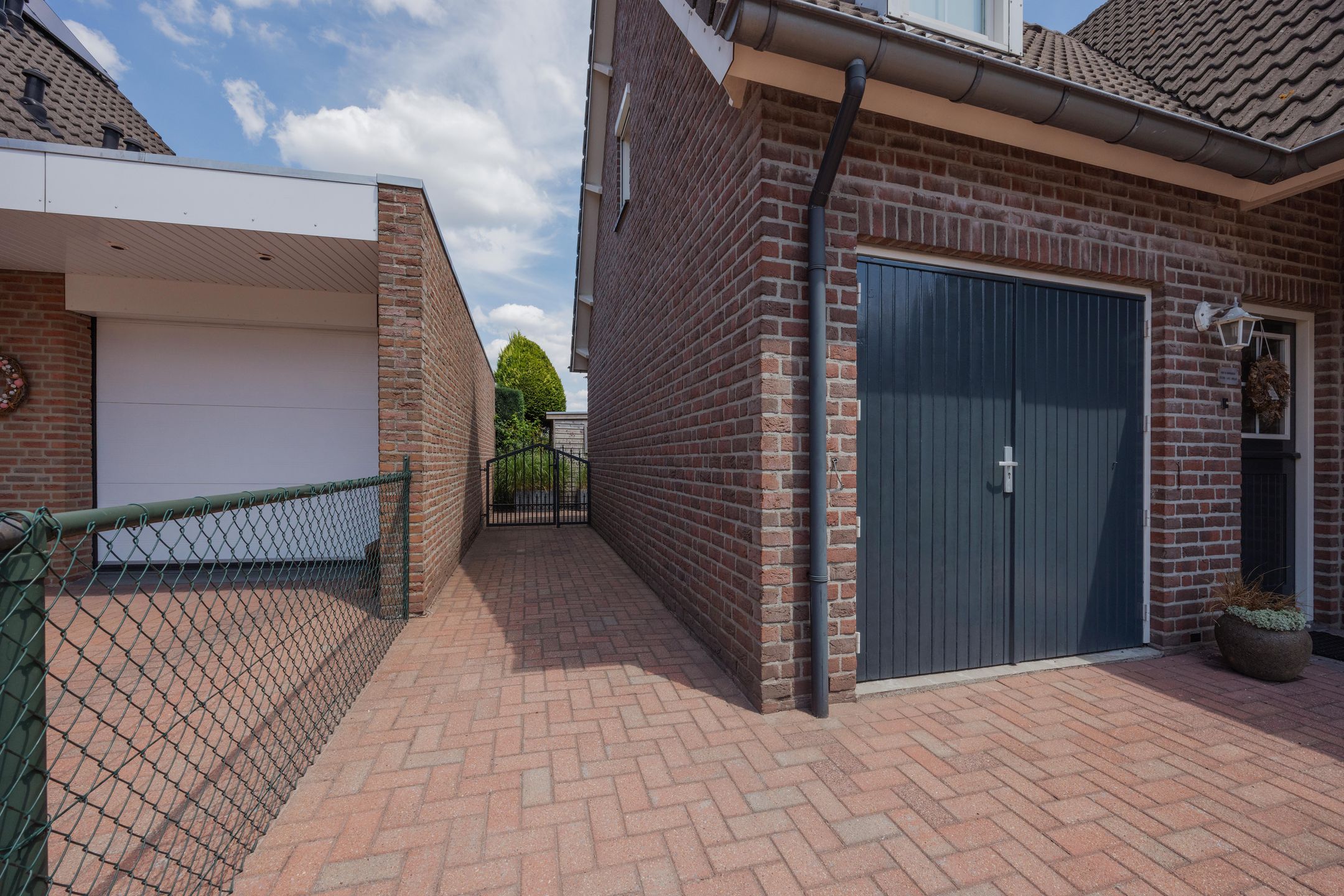 Photo 60 of Dissel 4