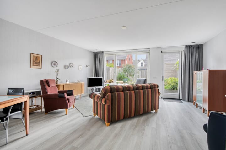 Foto 10 van Waterhoen 5