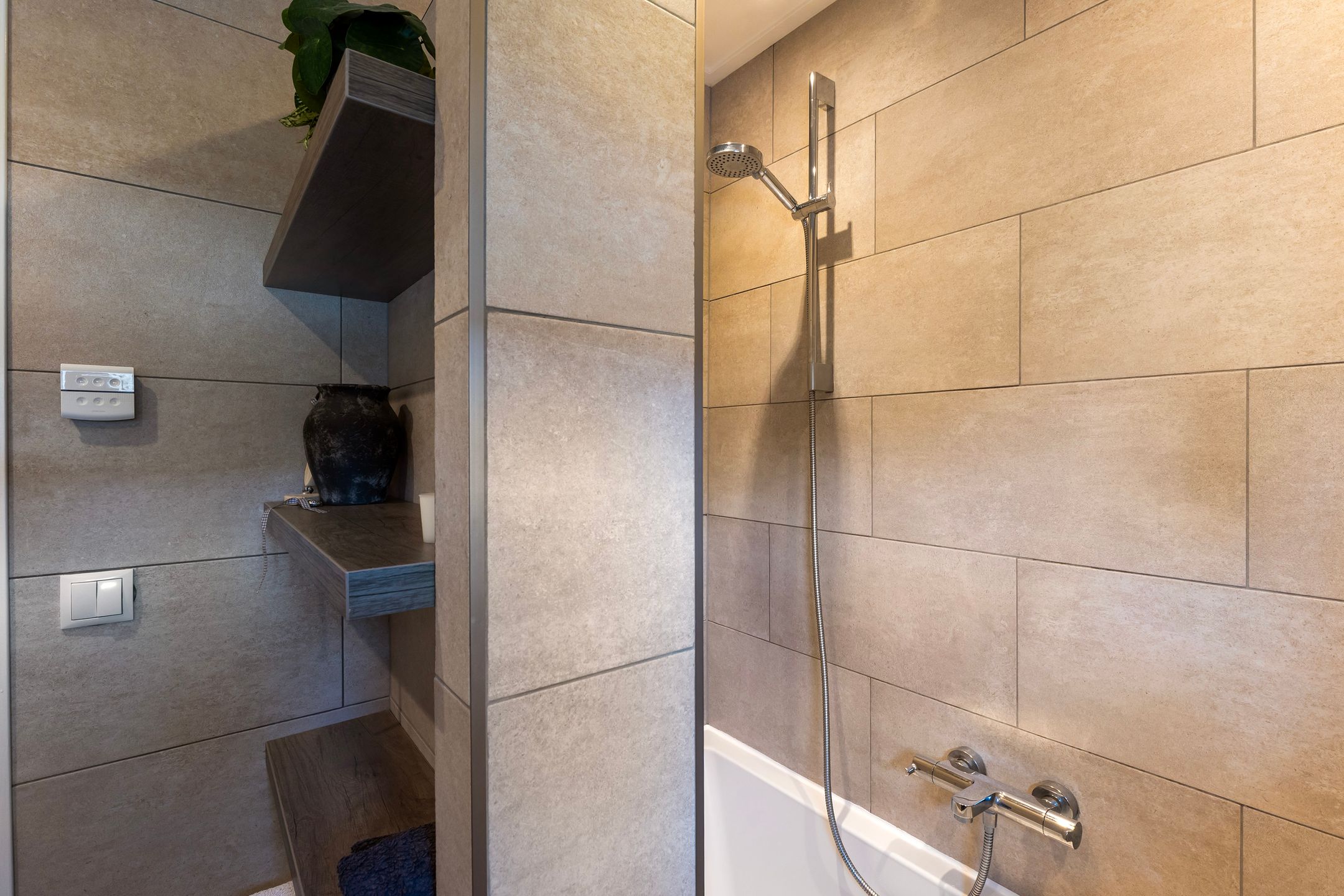 Photo 18 of Figarostraat 43