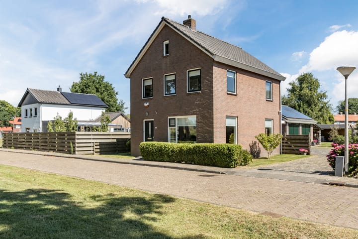 Photo 4 of Scheerwolderweg 24