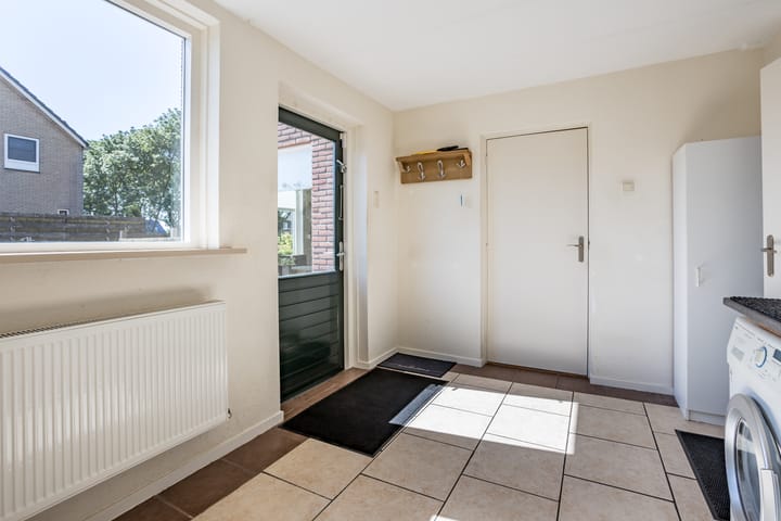 Photo 19 of Scheerwolderweg 24