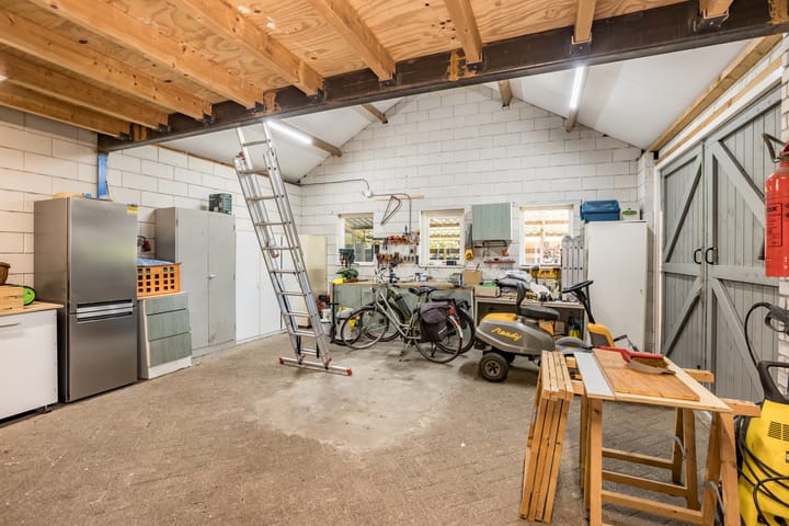 Photo 57 of Scheerwolderweg 24