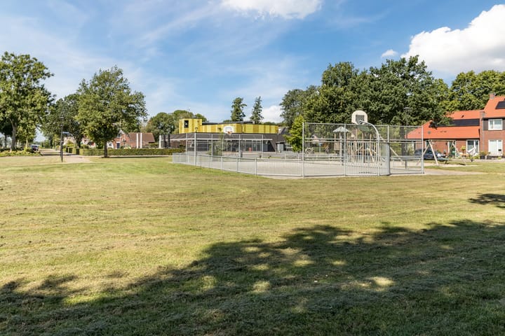 Photo 62 of Scheerwolderweg 24