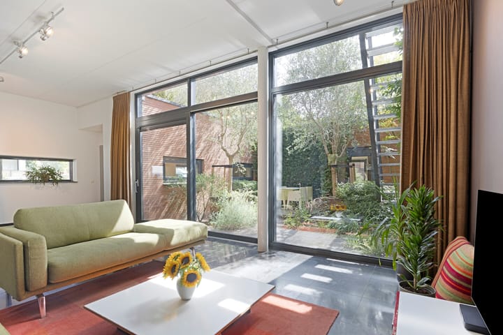 Photo 14 of Venusstraat 2