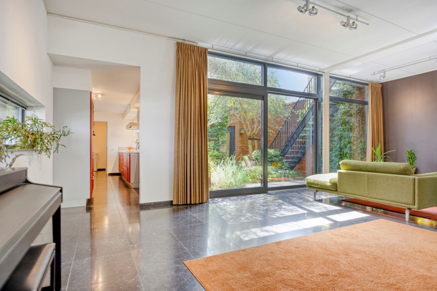 Foto 19 van Venusstraat 2