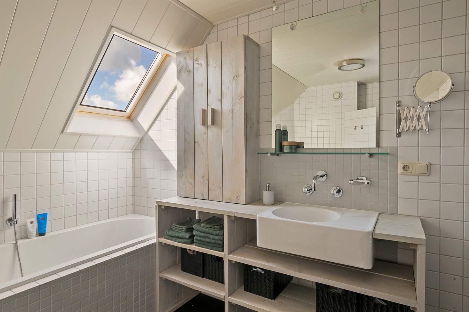 Photo 24 of Hasselterdijk 51-B