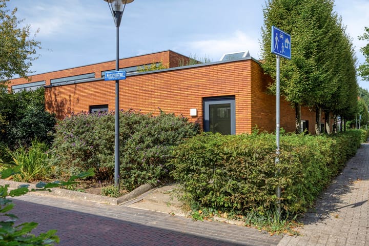 Photo 61 of Venusstraat 2