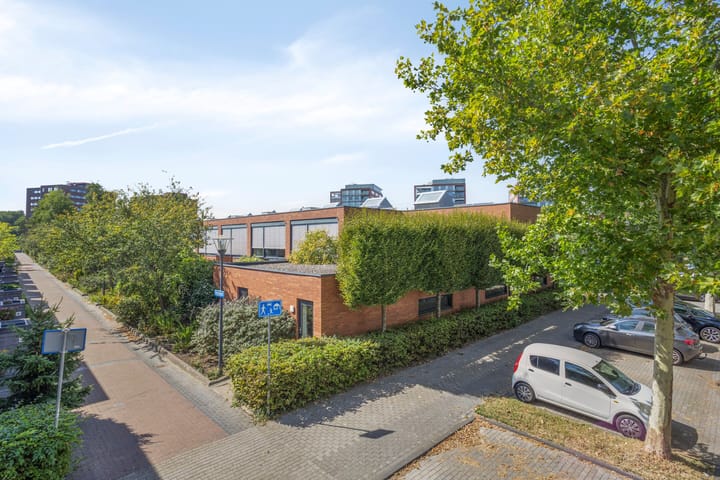 Photo 63 of Venusstraat 2