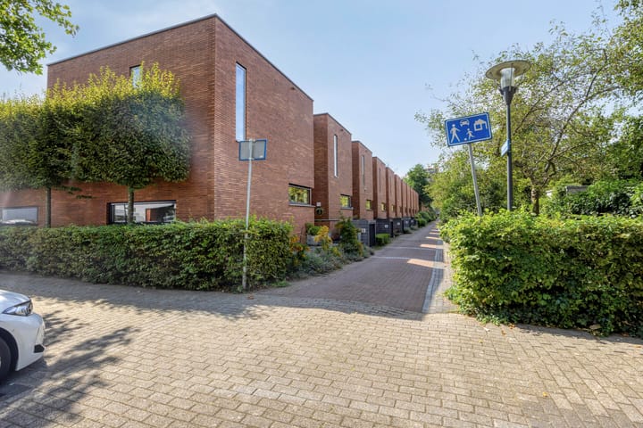 Photo 65 of Venusstraat 2