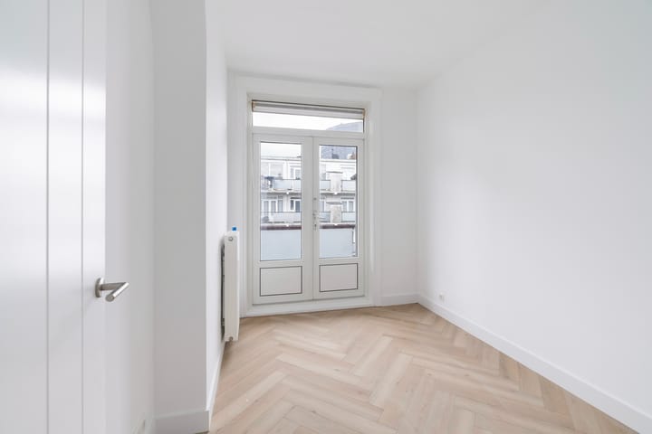 Photo 17 of Veluweplein 48