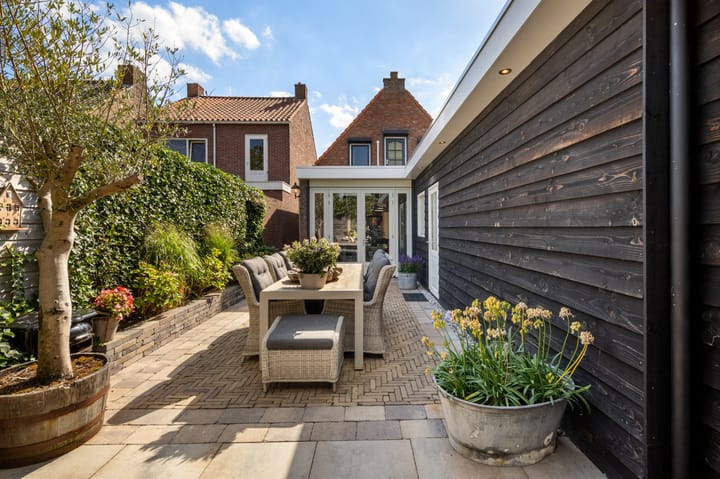 Foto 40 van Middenstraat 57