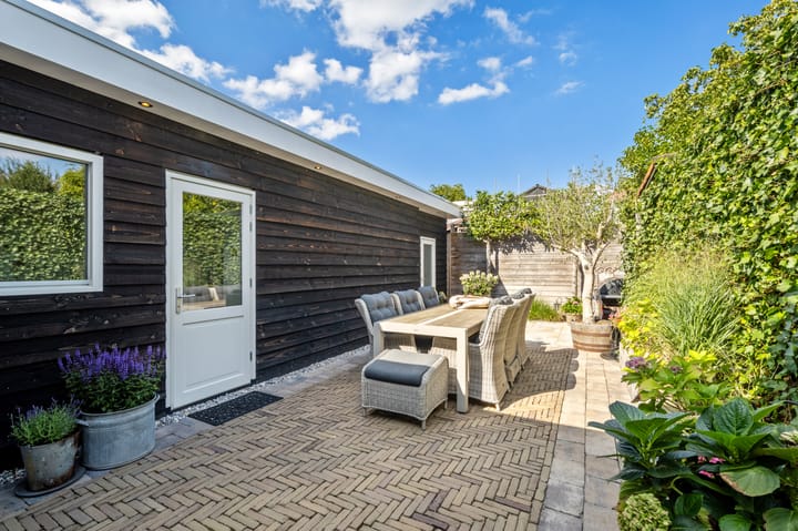 Foto 42 van Middenstraat 57