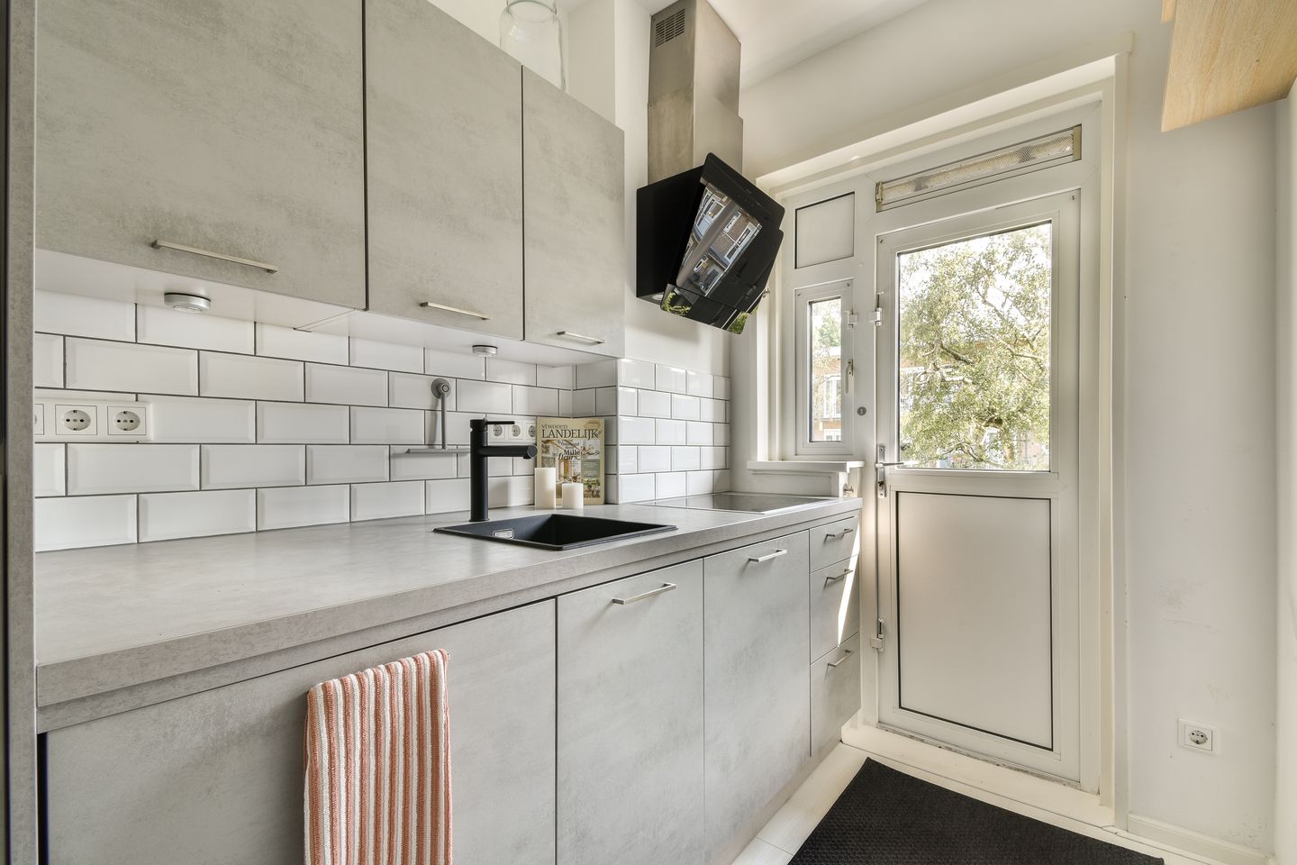 Photo 10 of Willem de Zwijgerlaan 140-2