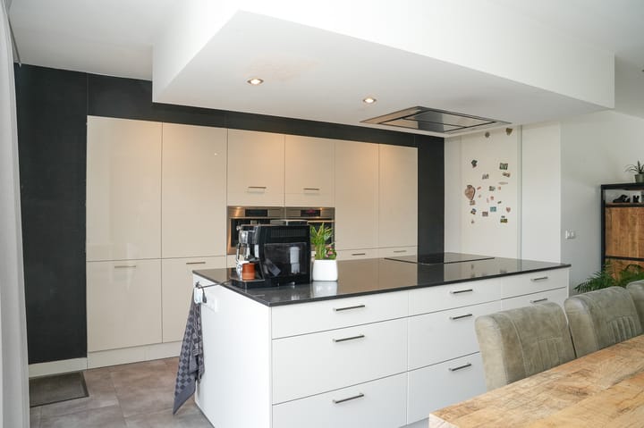 Foto 10 van Proosdijstraat 8