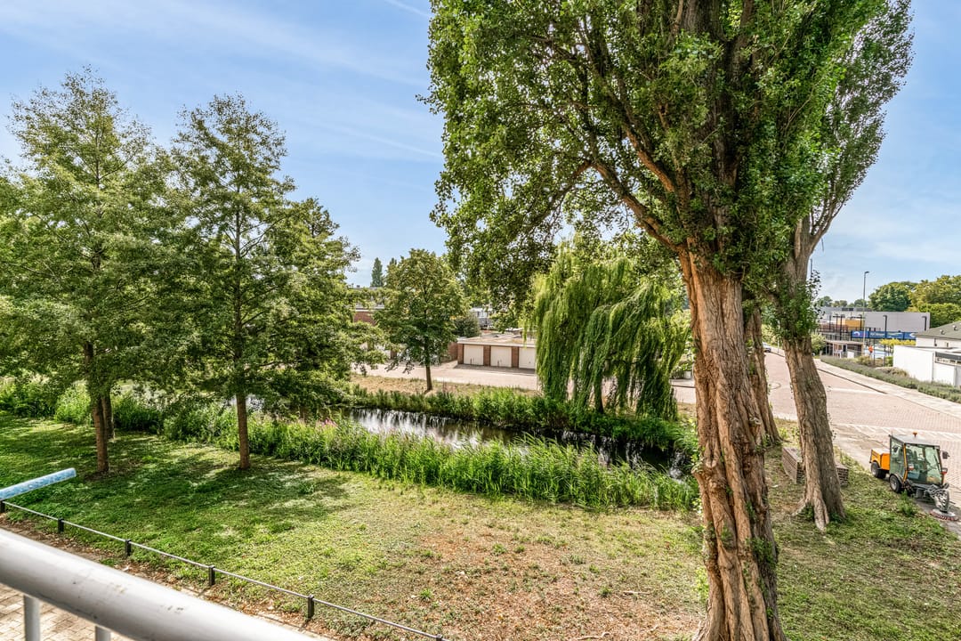 Foto 22 van Mahlerstraat 124