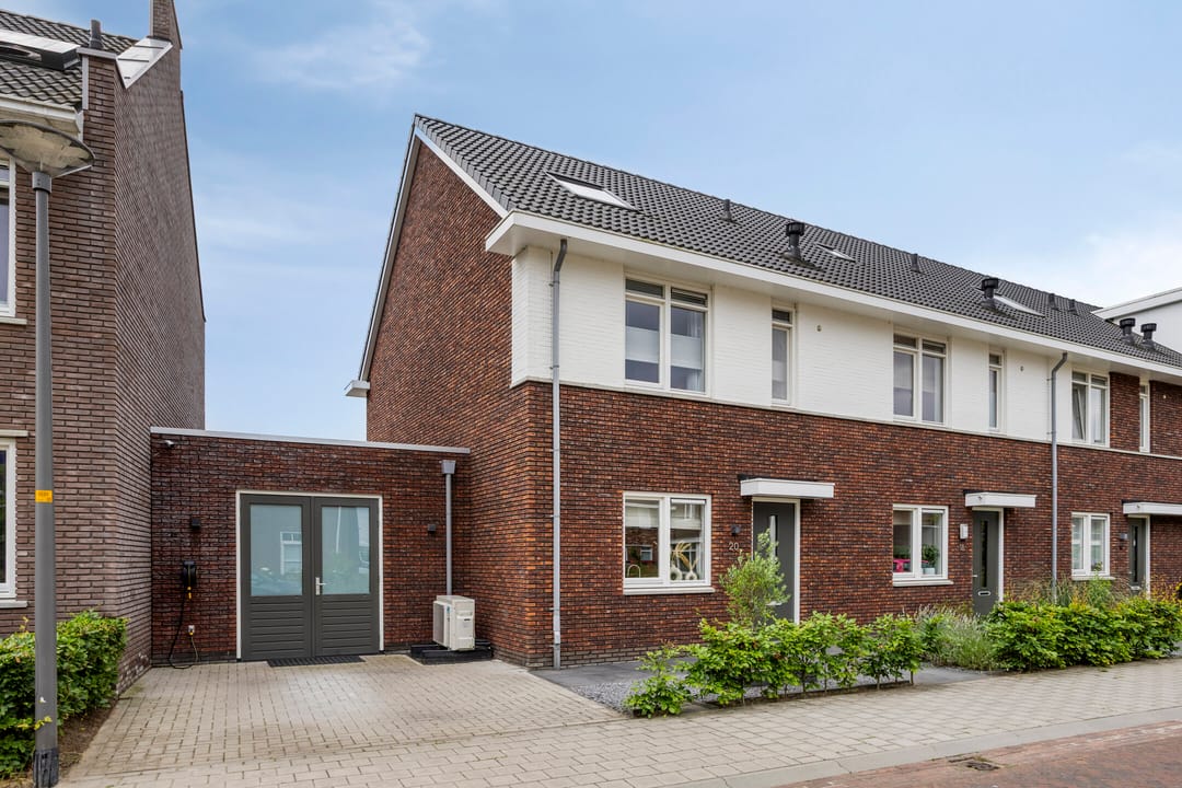 Foto 8 van Rozenbottel 20