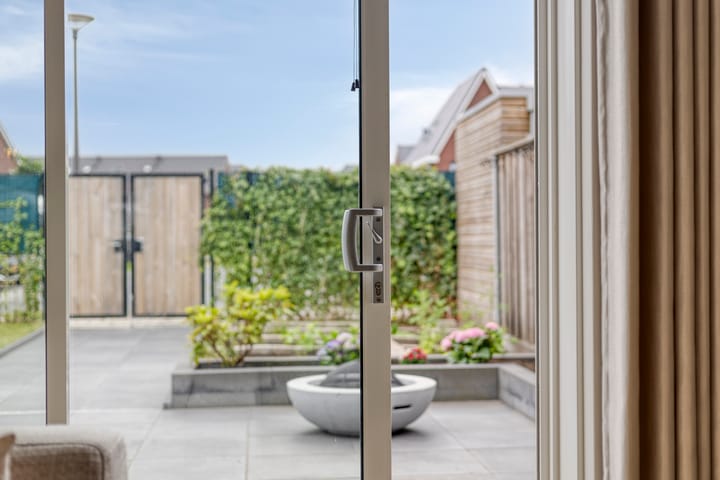 Foto 16 van Rozenbottel 20