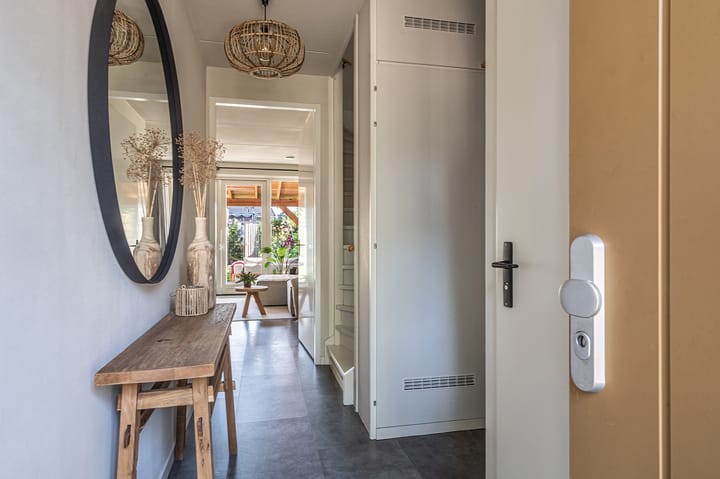 Photo 9 of Dingspelstraat 6