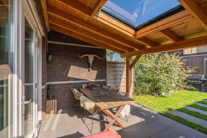 Photo 36 of Dingspelstraat 6