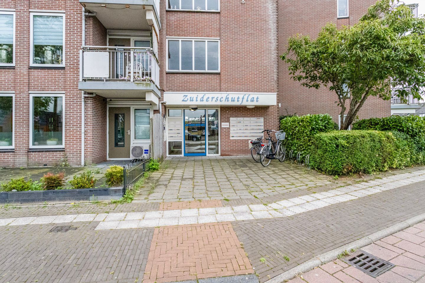 Photo 14 of Schutstraat 133-A