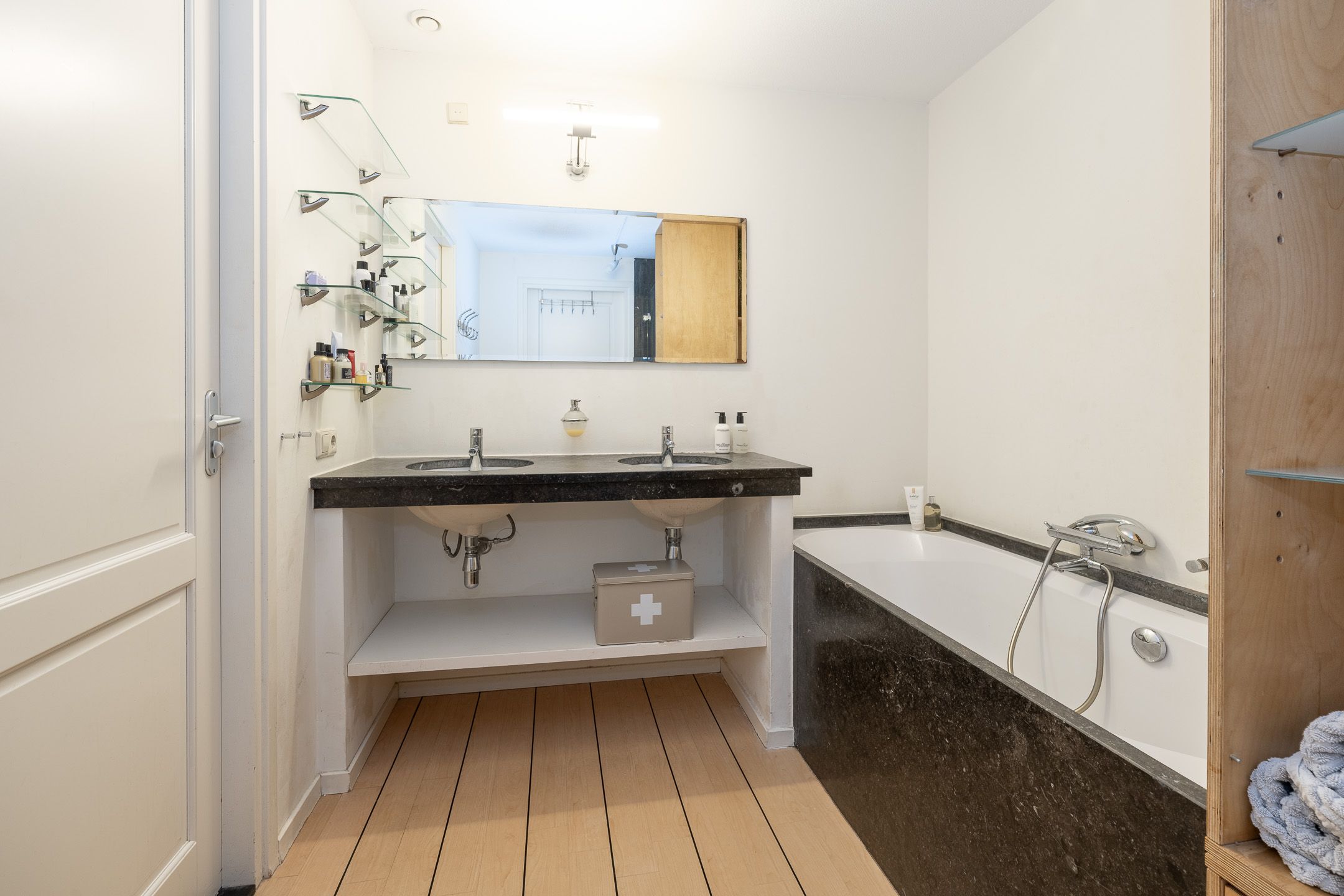 Foto 24 van Herenstraat 54-A