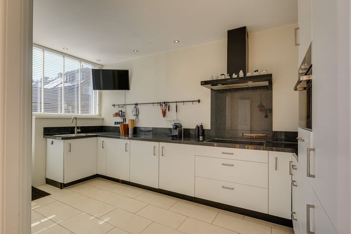 Foto 8 van van Lennepstraat 16