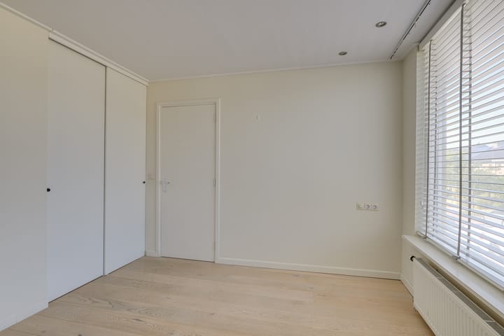 Foto 19 van van Lennepstraat 16