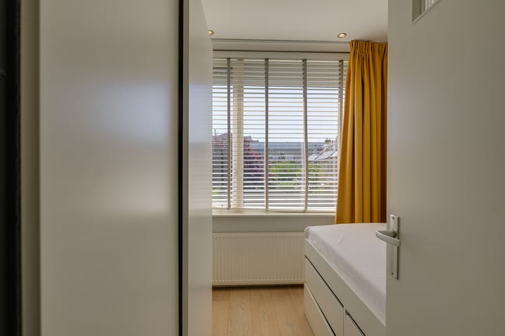 Foto 24 van van Lennepstraat 16