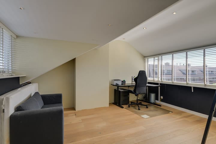 Foto 26 van van Lennepstraat 16