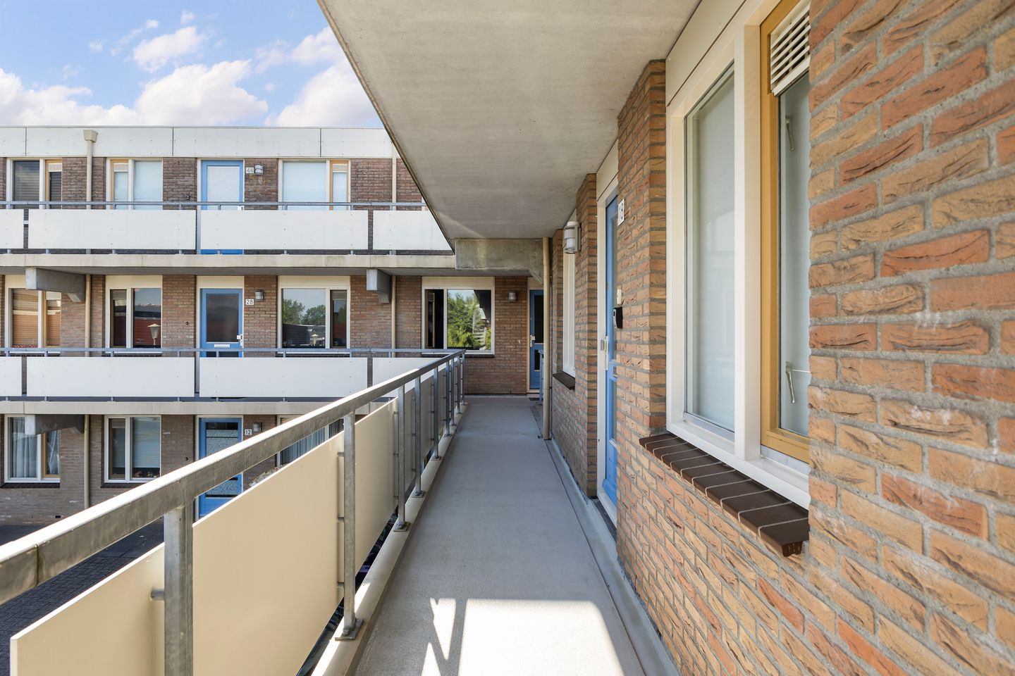 Photo 10 of Dekamastraat 18