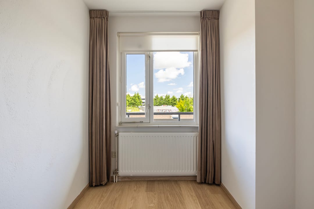 Photo 32 of Dekamastraat 18