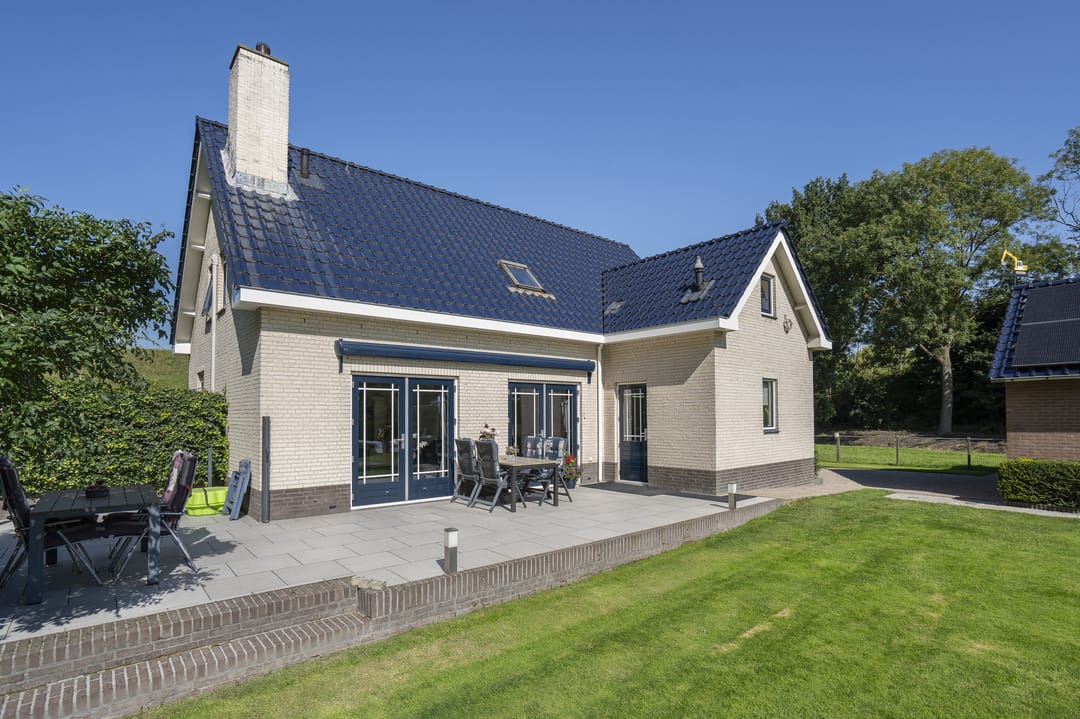 Foto 43 van Zuiderlingedijk 245-A