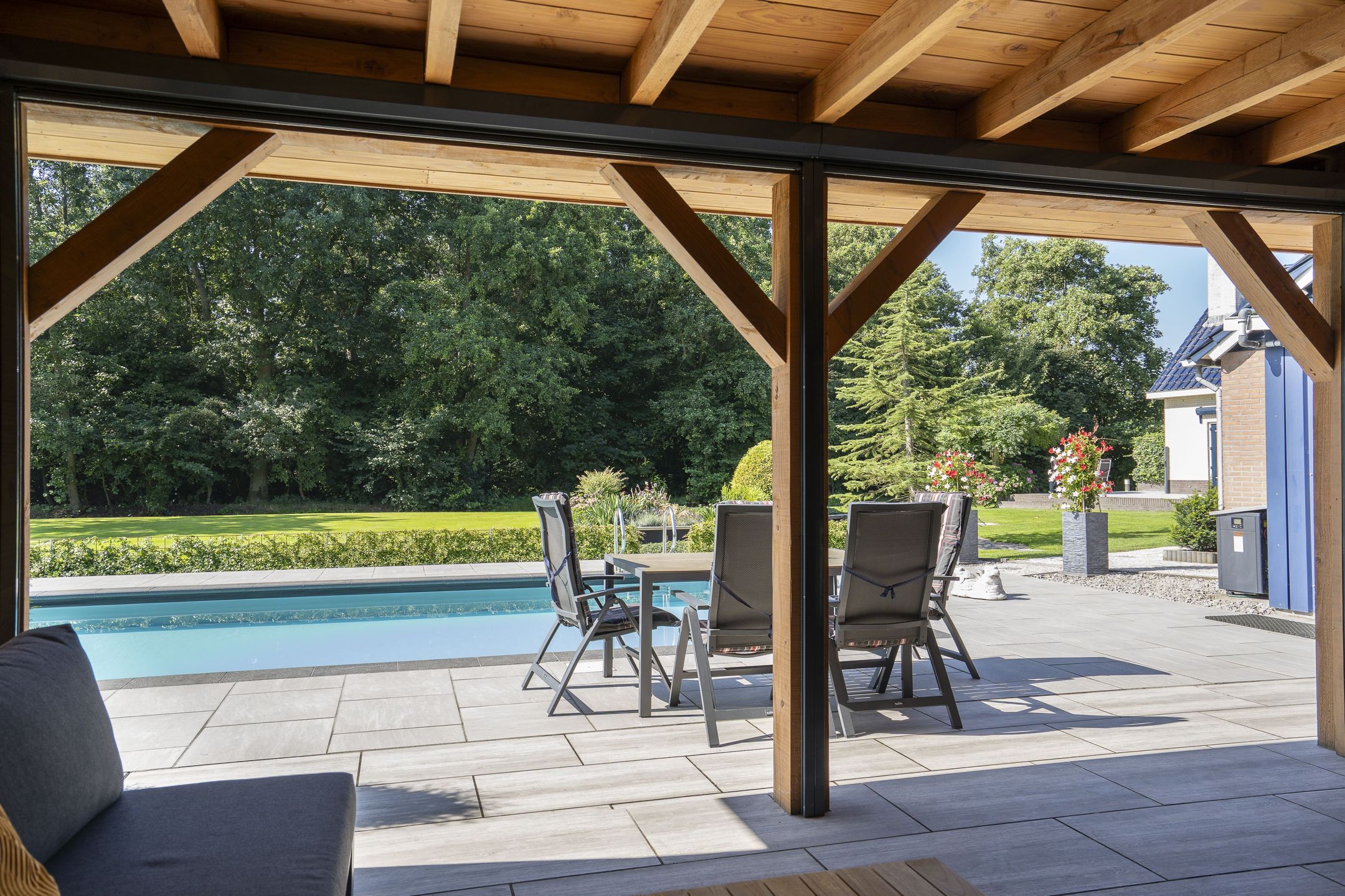 Foto 51 van Zuiderlingedijk 245-A