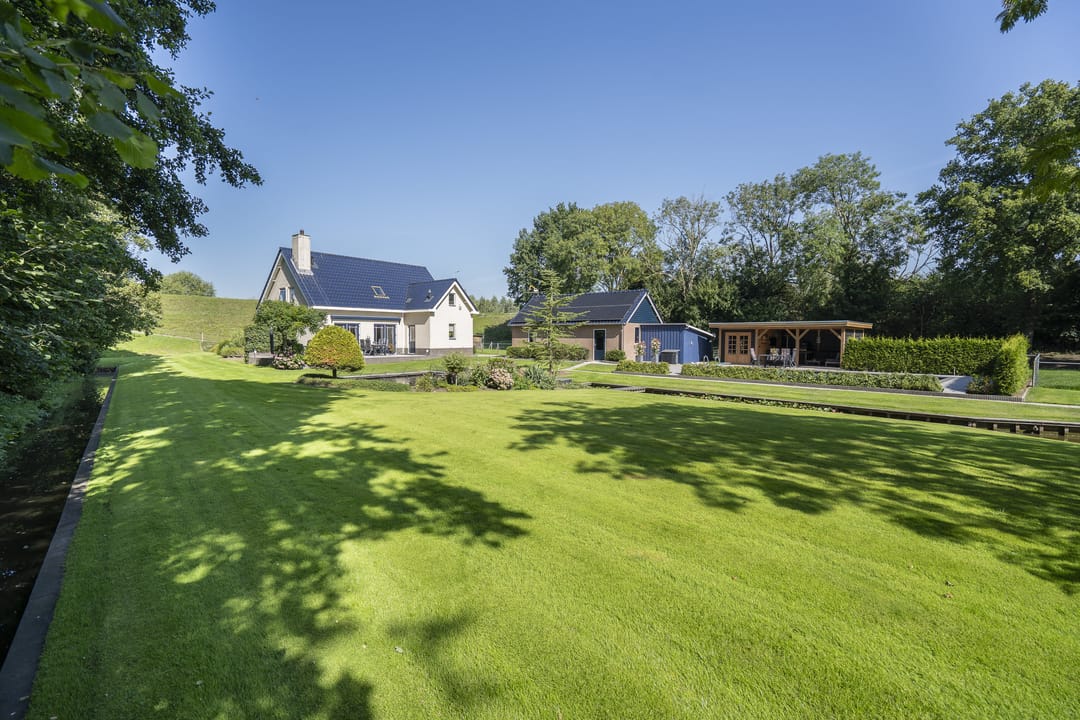 Foto 56 van Zuiderlingedijk 245-A