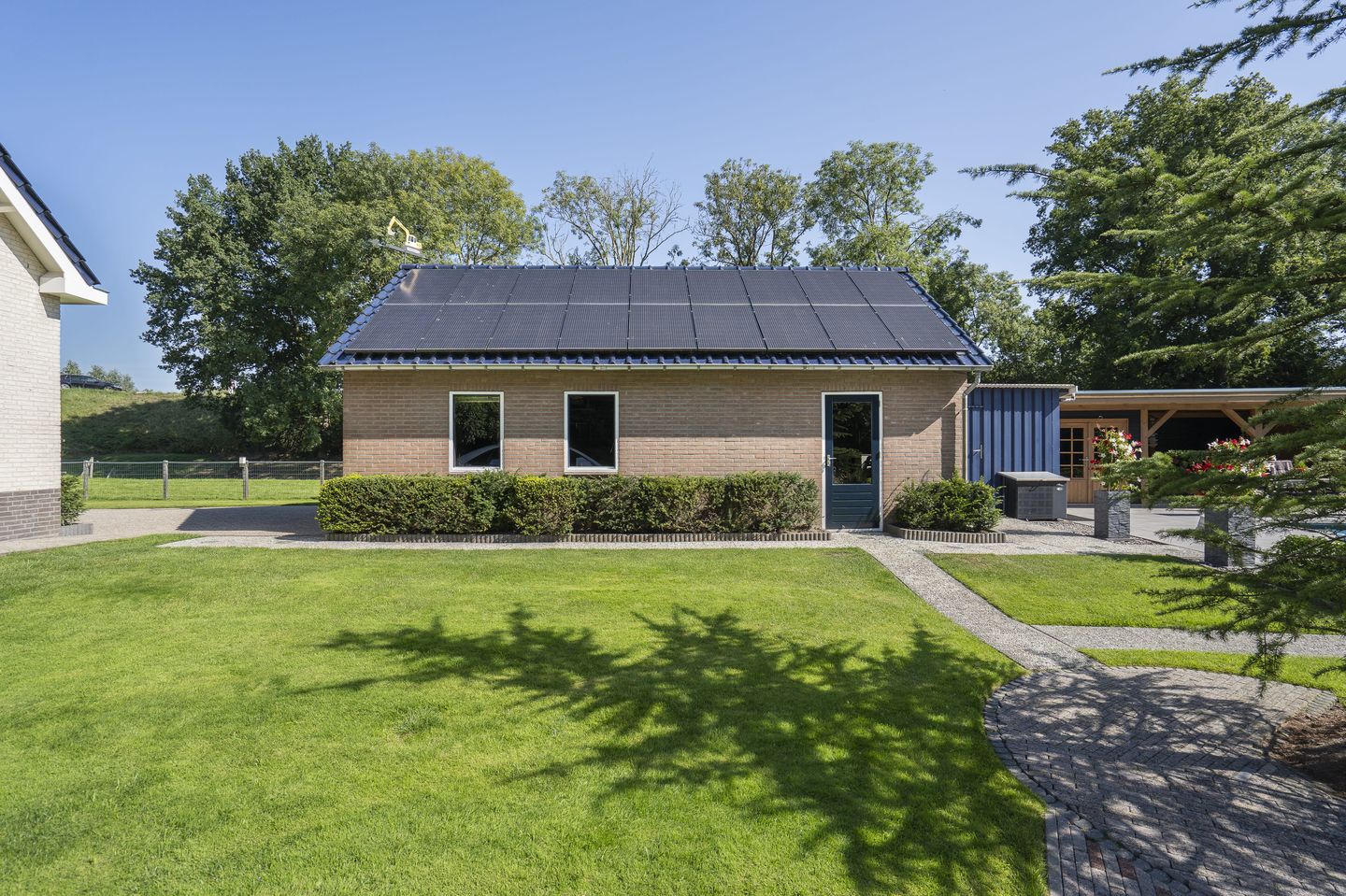 Foto 59 van Zuiderlingedijk 245-A