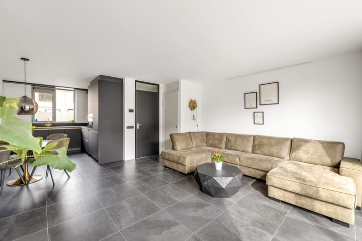 Foto 17 van Bouvignestraat 66