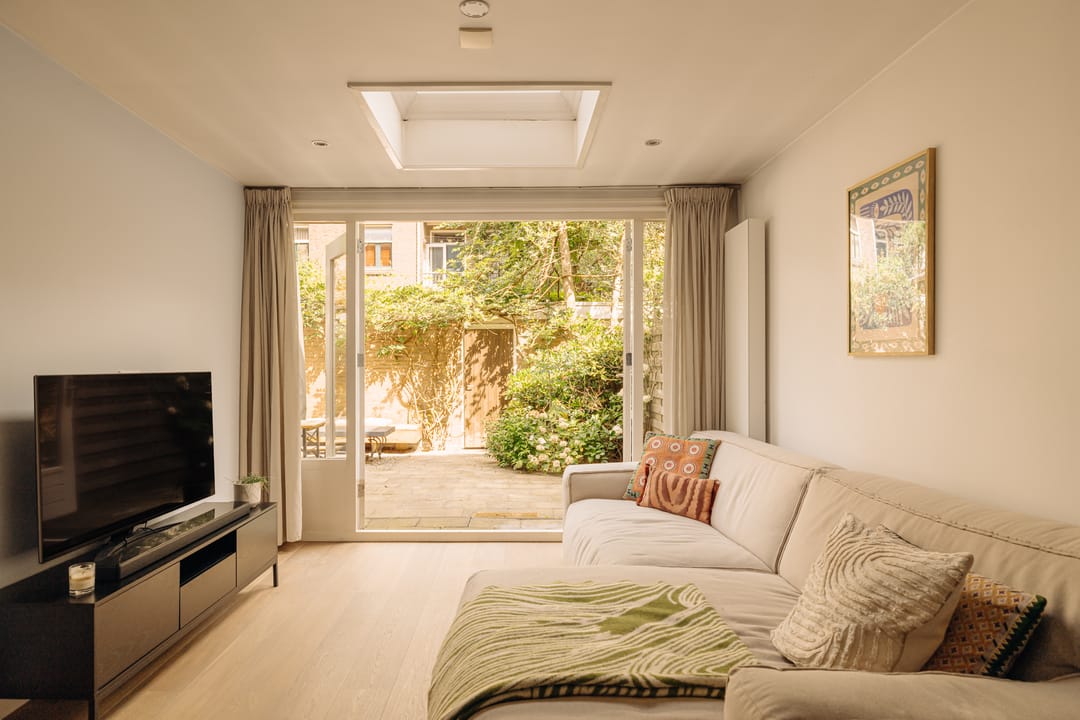 Photo 1 of Vincent van Goghstraat 23-A