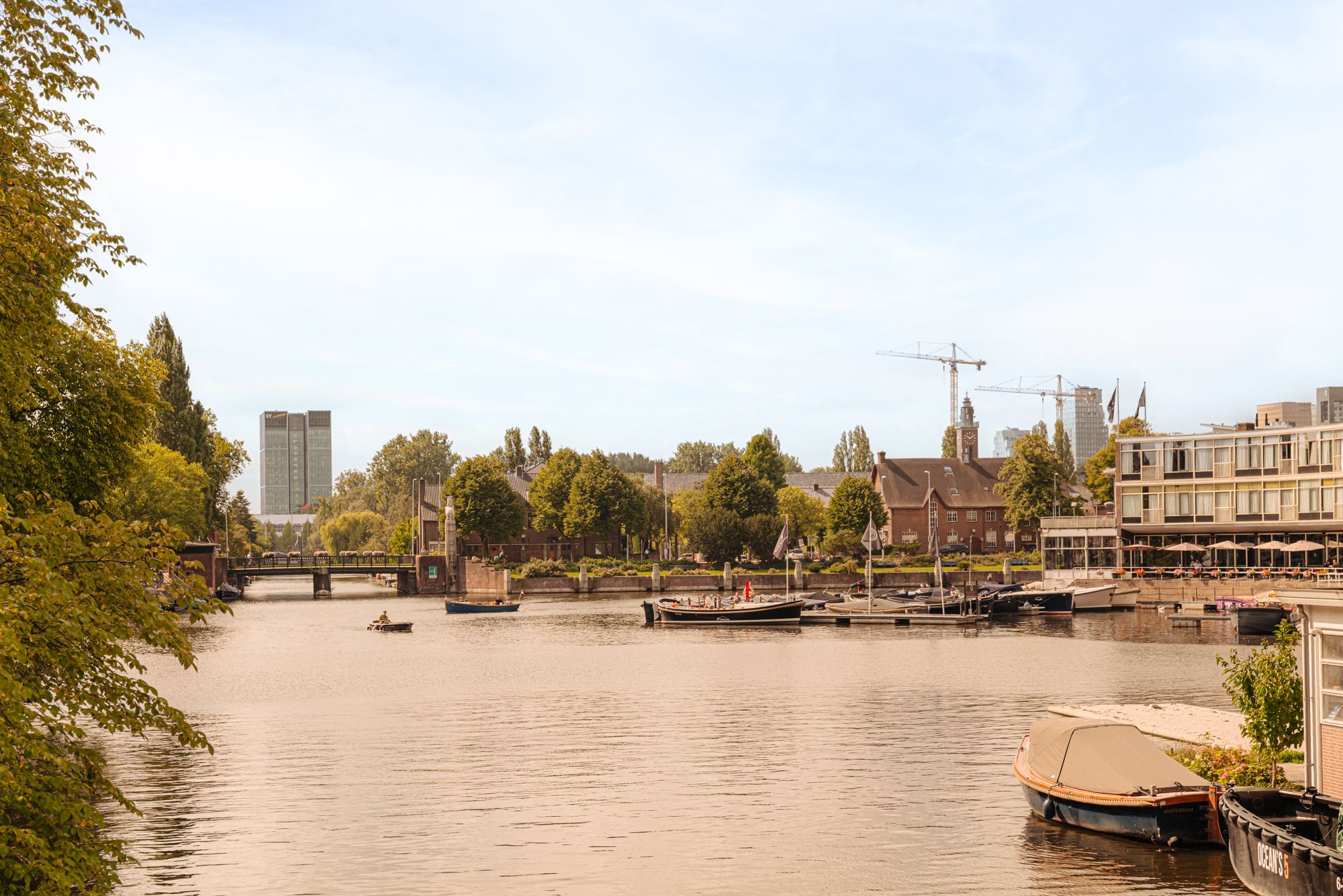 Photo 21 of Vincent van Goghstraat 23-A