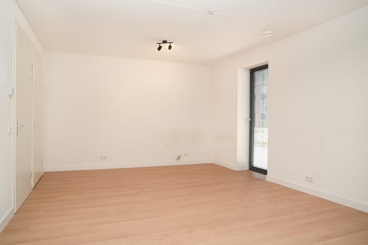 Photo 11 of Eindhovenseweg 24-A