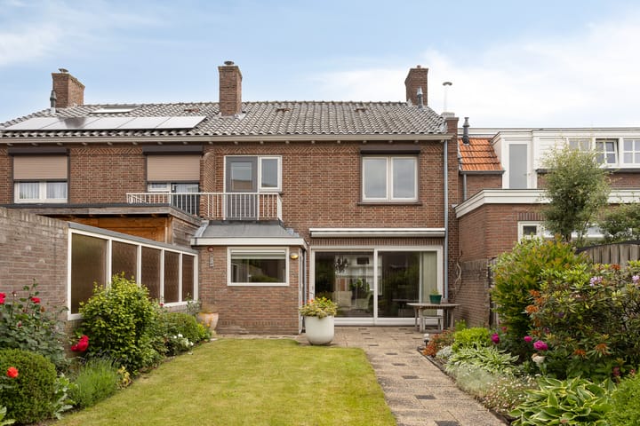 Photo 4 of Haarstraat 10