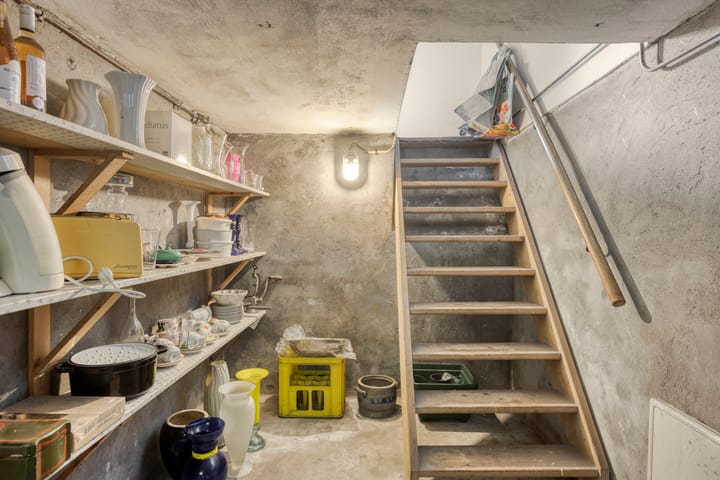 Photo 21 of Haarstraat 10