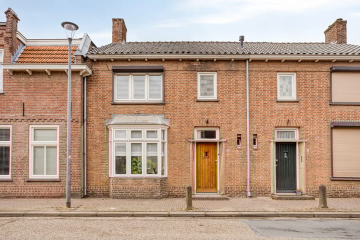 Photo 35 of Haarstraat 10