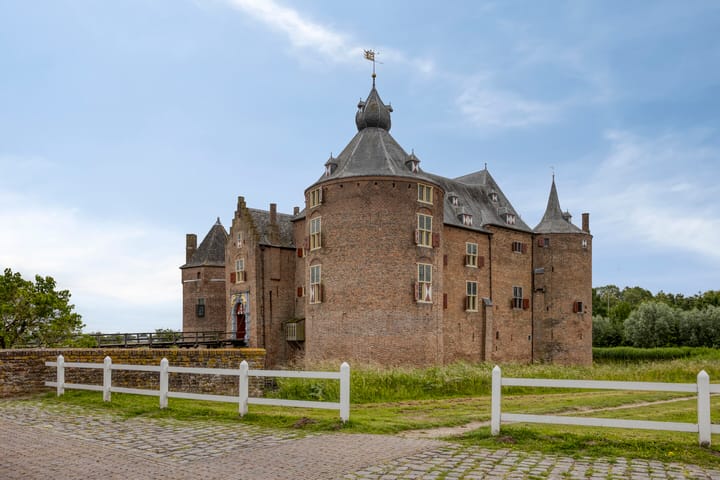 Photo 38 of Haarstraat 10